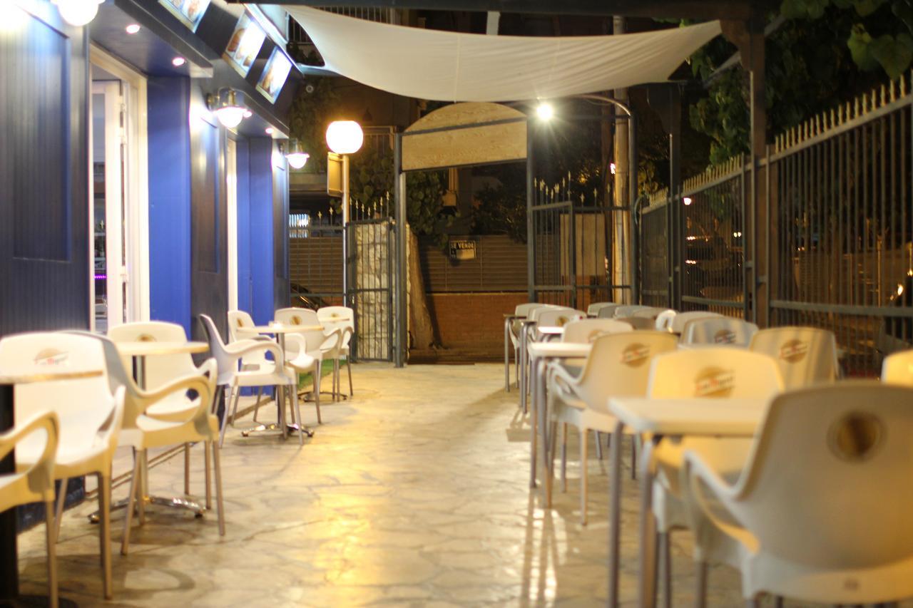 Hostal Porto Mar Salou Zewnętrze zdjęcie